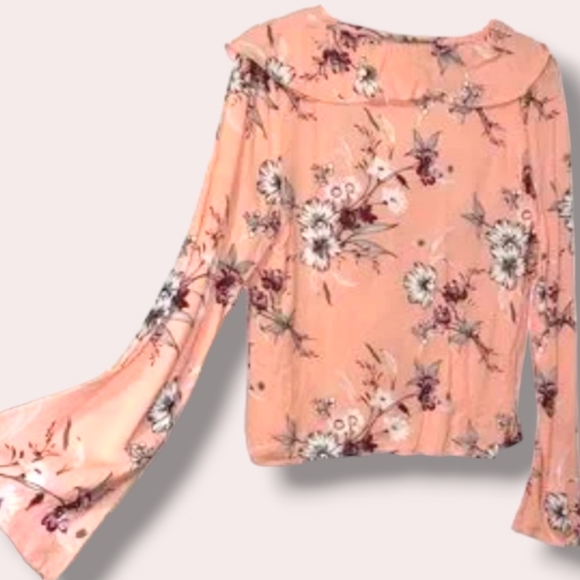 🪸NWOT Ruffled Floral Criss Cross Tie Crop Top by Rue21 - Picture 4 of 7